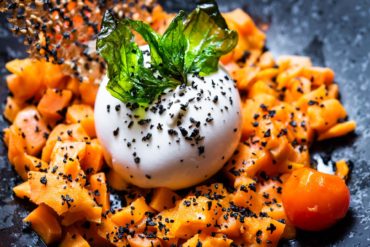 Ensalada de burrata 1350E de El Santiamen