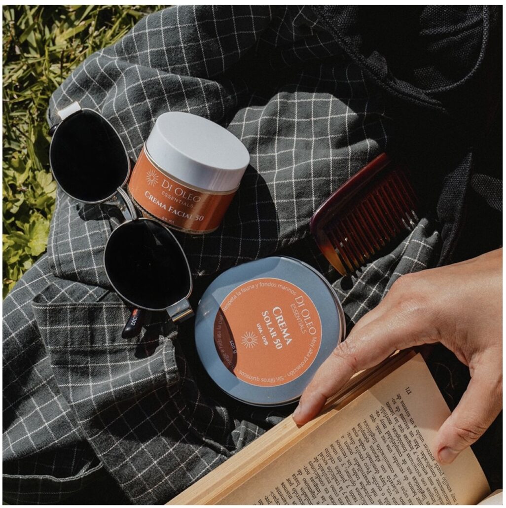 Loción Post Solar + Crema Solar SPF50 de Di Oleo